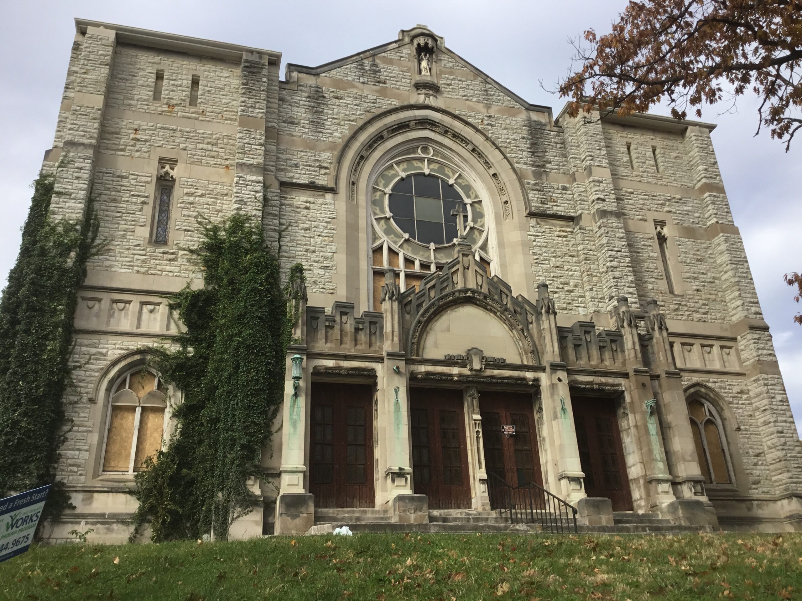 St. Andrews church: dayton limestone veneer -oolitic limestone surrounds